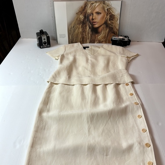 Jones New York Formal 72% silk , 28% linen cream maxi dress with button details - Picture 7 of 14